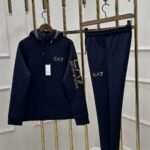 EA7 LACİVERT-GOLD DETAY EŞOFMAN TAKIMI